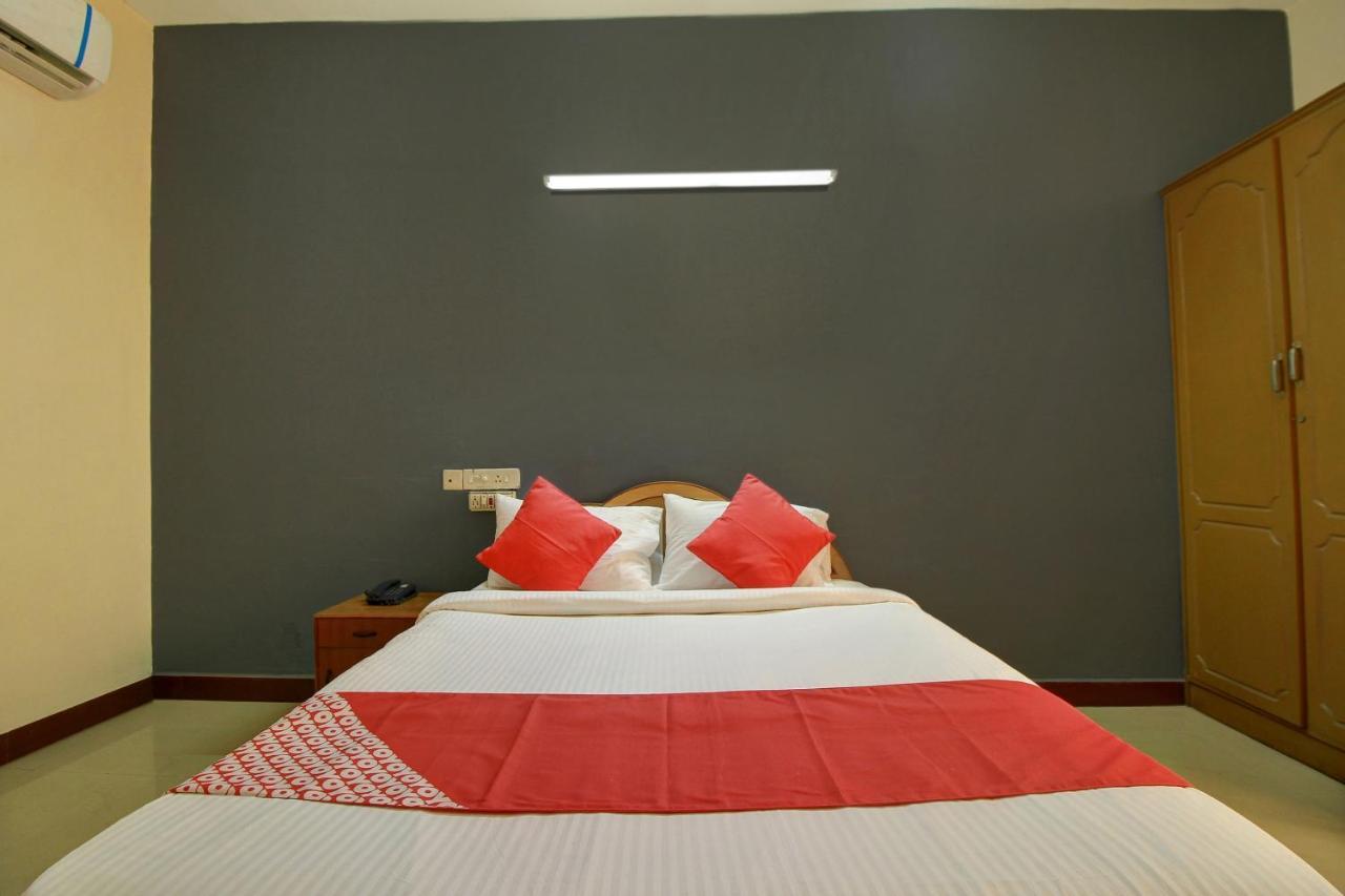 Oyo Flagship 16345 Pkn Residency Hotel Maduráj Kültér fotó