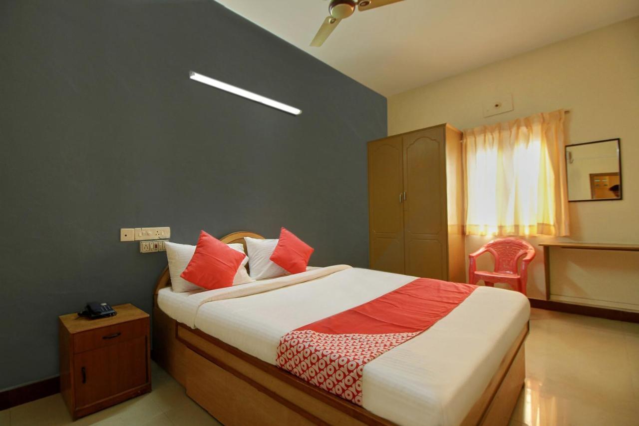 Oyo Flagship 16345 Pkn Residency Hotel Maduráj Kültér fotó