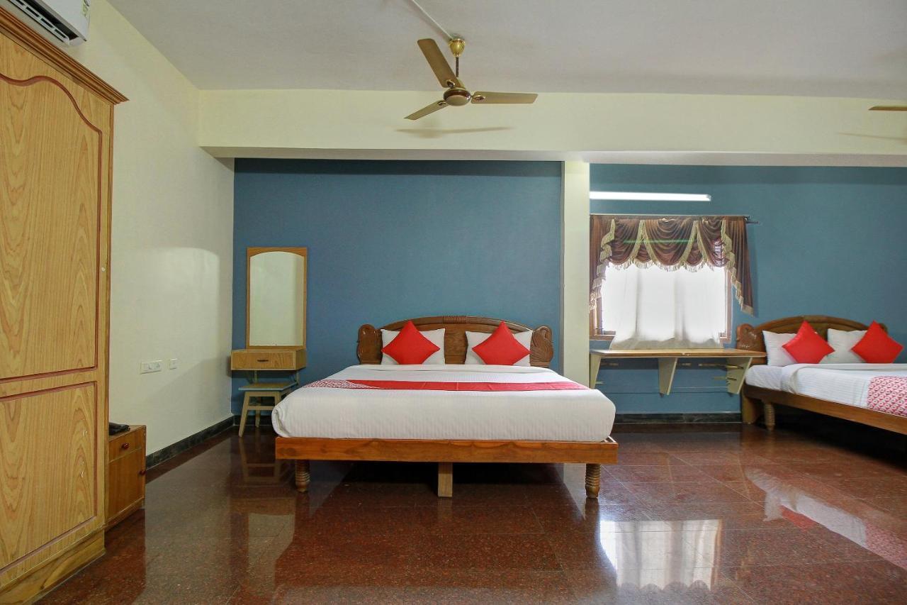 Oyo Flagship 16345 Pkn Residency Hotel Maduráj Kültér fotó